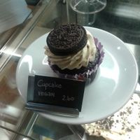 Vegan cupcake at Milch&Zucker in Berlin