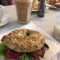 vegan bagel at Milch&Zucker in Berlin