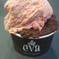 Strawberry + chocolate at Gelateria Eva in Zadar