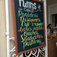 twins at Twins Cafe GF in Lima