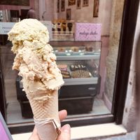 My tasteless ice-cream a minute before it fell apart  at Malvy's Shakes in Madrid