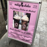 Signage  at Malvy's Shakes in Madrid