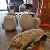 Vegan sandwich at L'instant in Tours