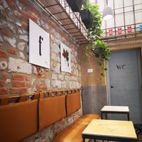 Sitzecke at Shake Cafe - Del Corso in Florence