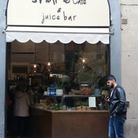 Entrance at Shake Cafe - Del Corso in Florence