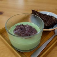Matcha red bean pudding and chocolate brownie at Original Vegan 原粹蔬食作 - Yuán Cuì Shū Shi Zuò in New Taipei City