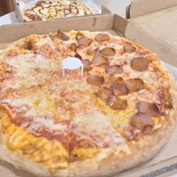  at Mandy's Pizza in Pittsburgh