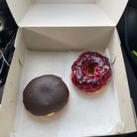 Boston cream & Raspberry at Blue Vegan Pig Shop in Prague