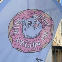 Blue Vegan Pig Shop in Prag ❤️ at Blue Vegan Pig Shop in Prague