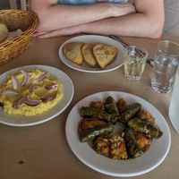Fava, spanakopita, dolmadakia and anthoi at Calypso in Crete
