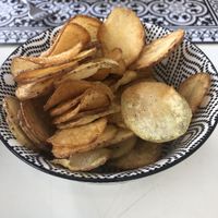 Homemade chips at Elephant in the Room in Thessaloniki
