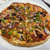 Kombination Pizza at Razzos Pizza And Salads in Hayward