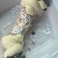 Vegan cannoli   at Mad Dogs Hot Dogs in Venice