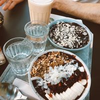 Acai bowl, berry porridge & cocoa and banana smoothie!  at Beetnut in Zurich