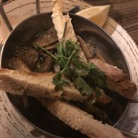 Garlic mushrooms at Raizes in Quarteira