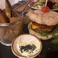 Burger with sweet potato at Raizes in Quarteira