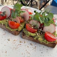 Avocado toast at GiG - Green is Good in Ericeira