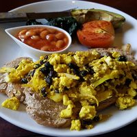 Big bite plate: kind of English breakfast at Big Bite Home Style Veggie Cafe in Koh Tao