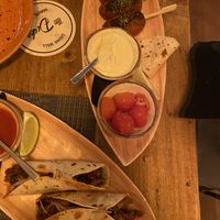 Vegan kebab with vegan aioli (at the top of the picture) and vegan mexican tacos   at Duke Restaurant in Mallorca