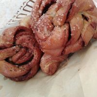 Croissants et cinnamon rolls at Bakery Frimout in Ghent