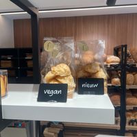 Vegan kokosrotsjes at Bakery Frimout in Ghent