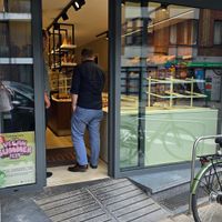 entrance - accessible with ramp at Bakery Frimout in Ghent