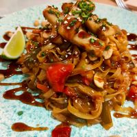 Heura pad thai at Om in Girona