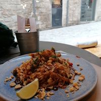 Pad Thai vegano at Om in Girona