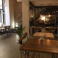 Interior  at Om in Girona