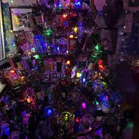 Great Xmas tree  at The Earl in Atlanta