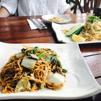 pasta, rice with veggies at Chinar in Baku