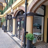 Outside at The Muscle Bakery in 