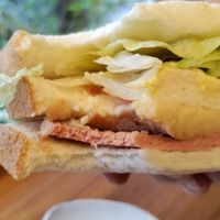Sandwich with ham and hummus at Yiihotang 一禾堂 - Songshan District in Taipei
