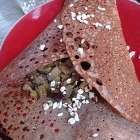 Galette végane avec des légumes et du pop-corn de sarrasin at La Crêperie des Alpes in Aix-les-bains