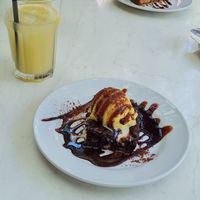 Vegan chocolate  brownie and homemade lemonade at La Mar de Vins in Mallorca