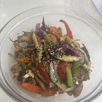 Heura chick’n, vegetables, Asian style sauce  at La Mar de Vins in Mallorca