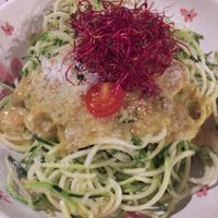 Noodle de calabacín con salsa de coco y almendras (de 10) at La Mar de Vins in Mallorca