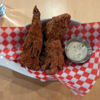 Chicken wings 5/5 with ranch at Die Pie in Edmonton