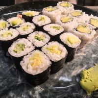 Especial de sushi vegano at Sushi Oki in Poitiers