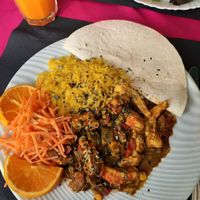 lunch at Veggie Momi in Albufeira