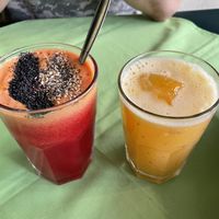 Red Power and fruit juice of the day  at Veggie Momi in Albufeira