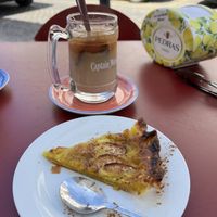 Apple pie  at Veggie Momi in Albufeira