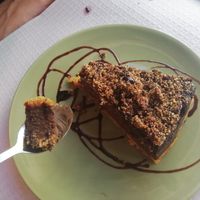 Cake at Veggie Momi in Albufeira