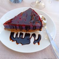 Blueberry cheesecake at Veggie Momi in Albufeira