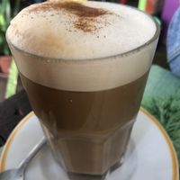 Galao (Espresso with lots of milk) and some cinnamon on top at Veggie Momi in Albufeira