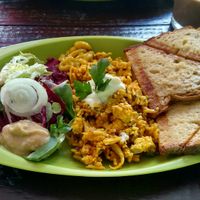 Tofu Scramble at Veggie Momi in Albufeira
