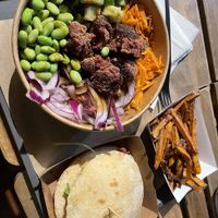 Comida vegana a pie de playa,buen precio  at The Burger Cafe in Tenerife