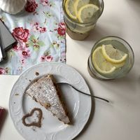 Ginger lemon tea and carrot cake 🍰  at Cafe Lotti in Munich