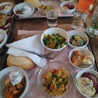 "Vegane Frühstücksteller" at Cafe Morgenrot in Berlin