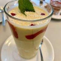 vegan  mango lassi 🥛 at Herbstapfel in Kassel